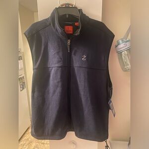 Izod men’s fleece vest